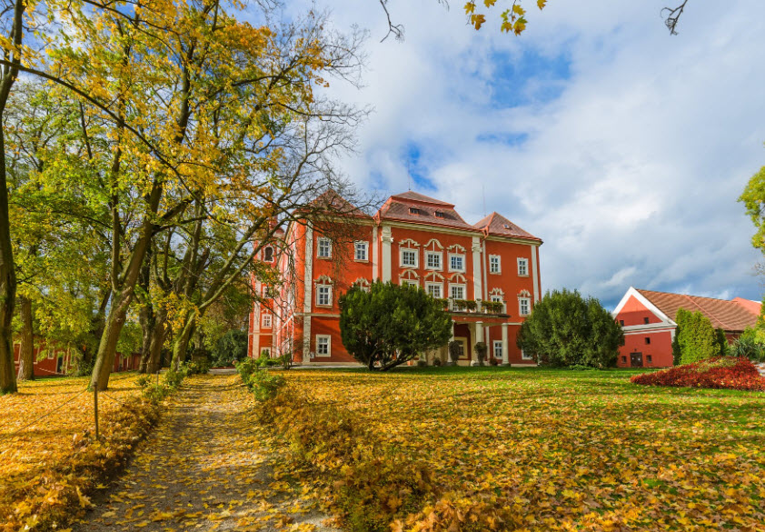 Zámek Nezdenice, Czech Republic (Czechia)